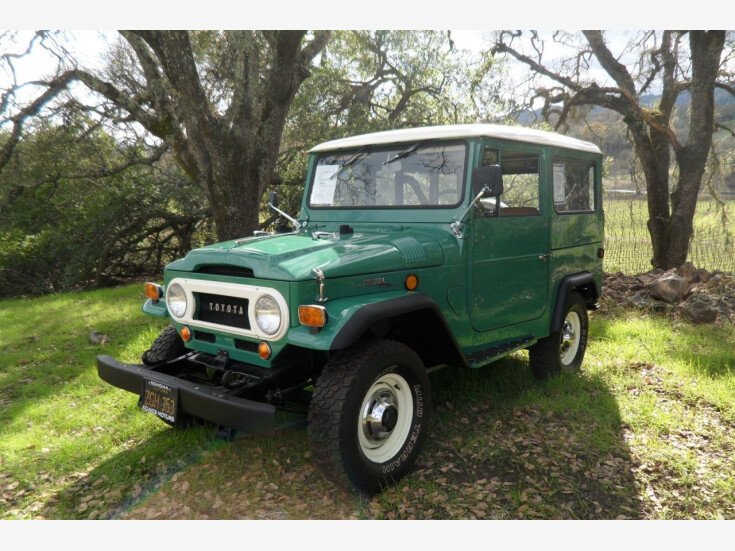 Thumbnail Photo undefined for 1969 Toyota Land Cruiser